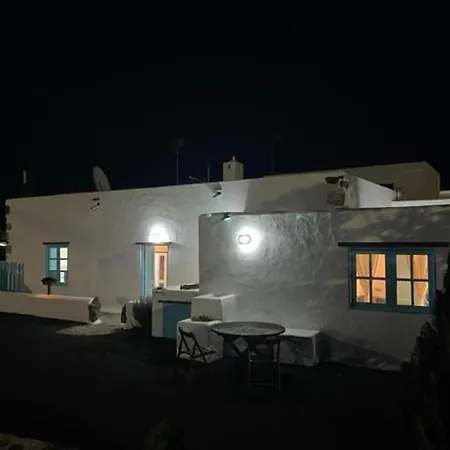 Petite Casa Leoncia בית נופש Guatiza